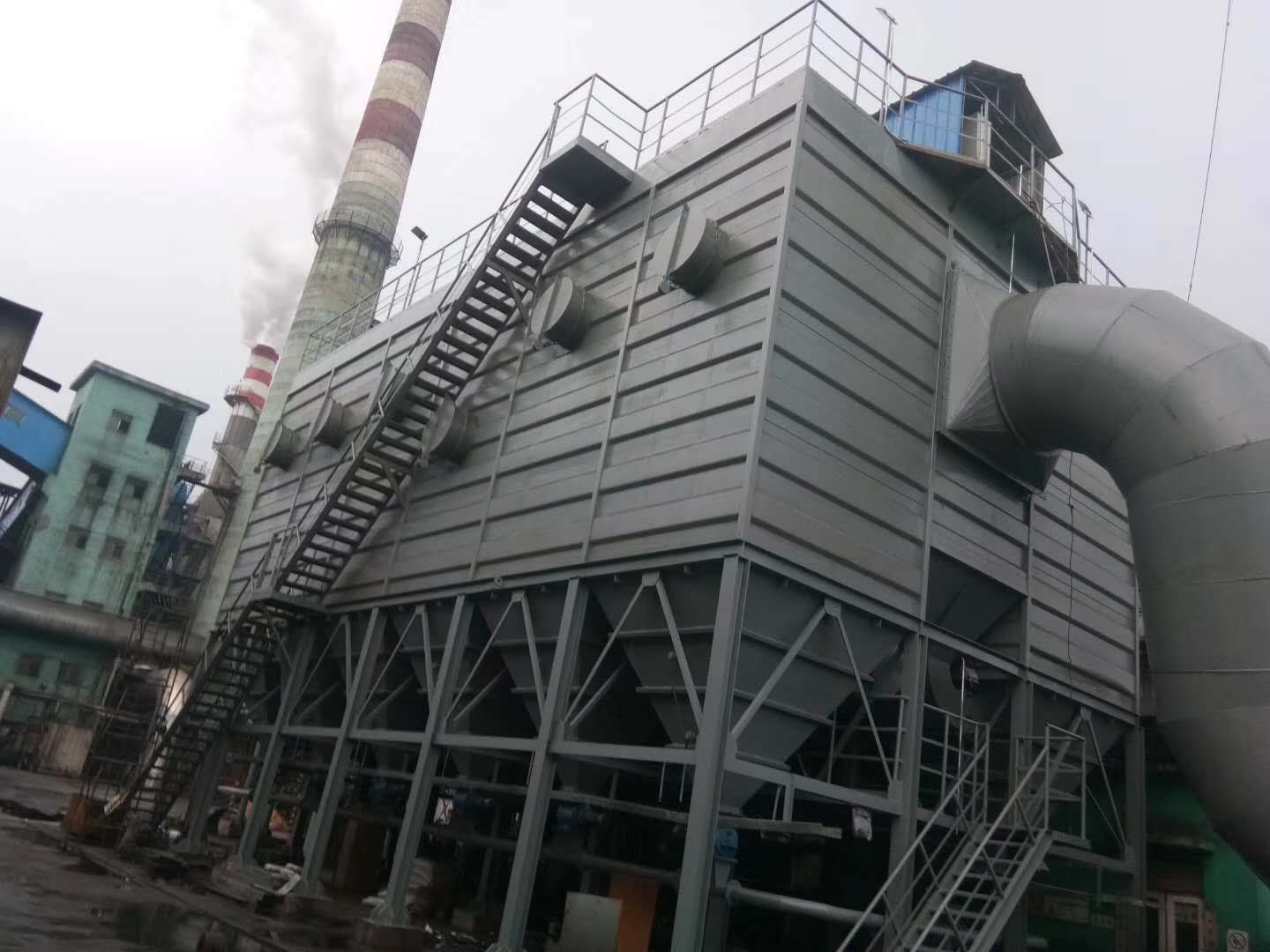 唐山煉鋼(gang)廠轉爐三(san)次除塵器(qi)改善效果(guo)好