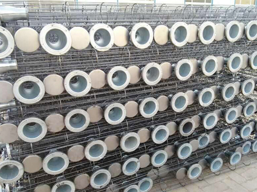 山(shan)西不鏽(xiu)鋼除塵(chen)骨架